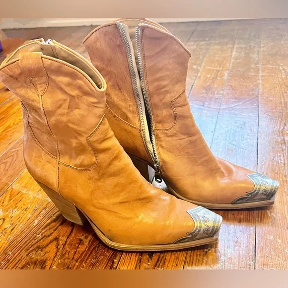 Free People Brayden Western Boots in Camel - Picture 2 of 6
